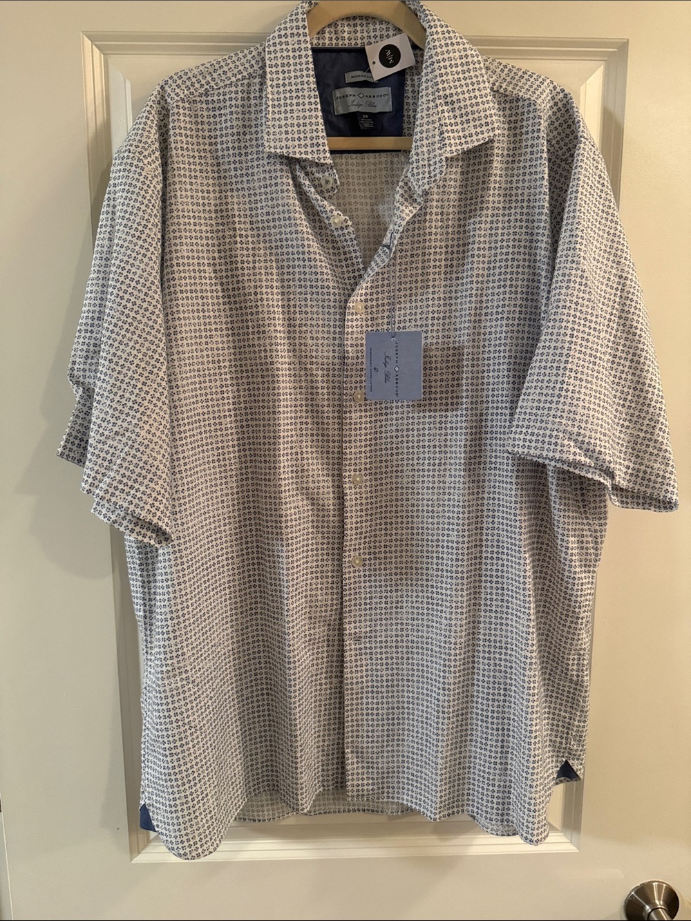 Tommy Bahama Men's Short-Sleeve Button-Down Shirt in White and Blue Micro-Print